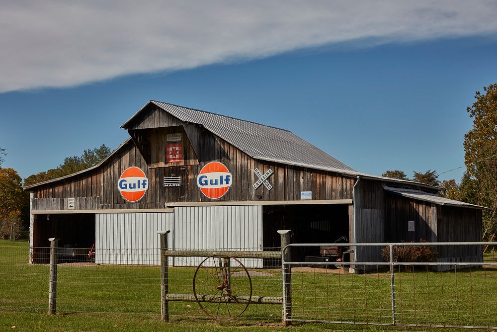                         The owner(s) of this old barn, near Maryville, a small college town south of larger Knoxville in…