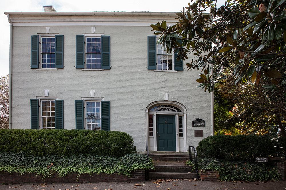                         This house was the brief home of future U.S. president James Knox Polk in Columbia, Tennessee       …