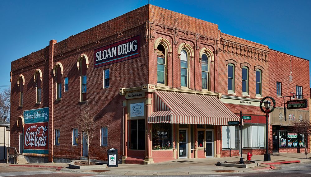                         A downtown corner in Nebraska City, Nebraska                        