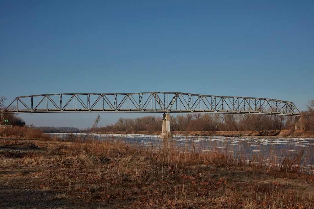                         The Brownville Bridge, a truss bridge over the Missouri River carrying U.S. Route 136 from Nemaha…