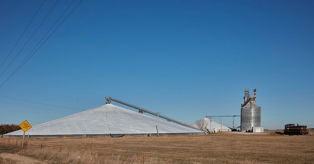                         The Gavilon Company's feed or fertilizer facility in Central City, Nebraska                        