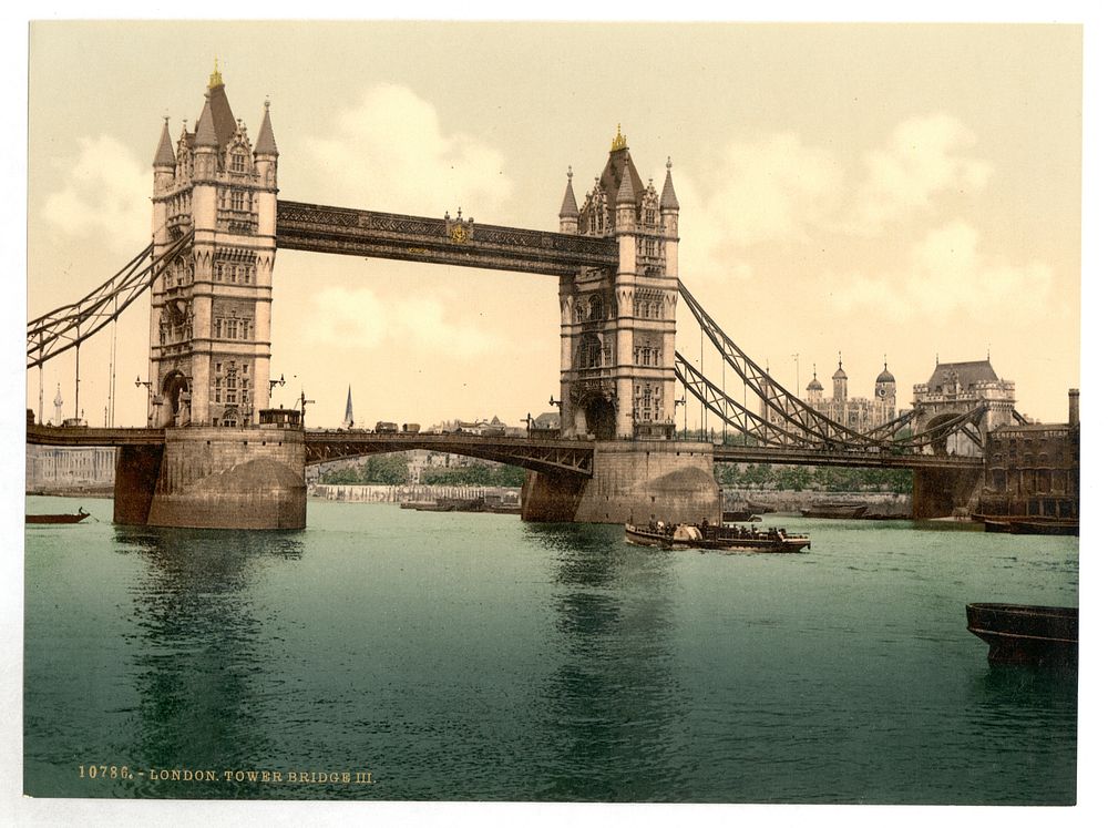 [Tower Bridge, III. (closed), London, England], [between ca. 1890 and ca. 1900].
