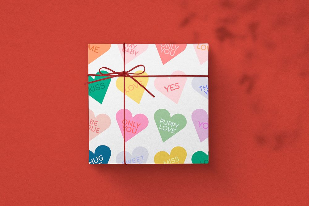 Valentine&rsquo;s gift box mockup, cute packaging psd