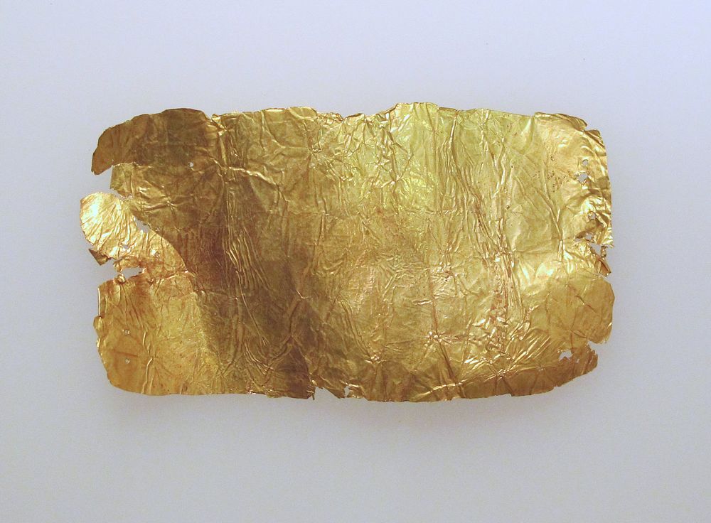 Frontlet of gold leaf