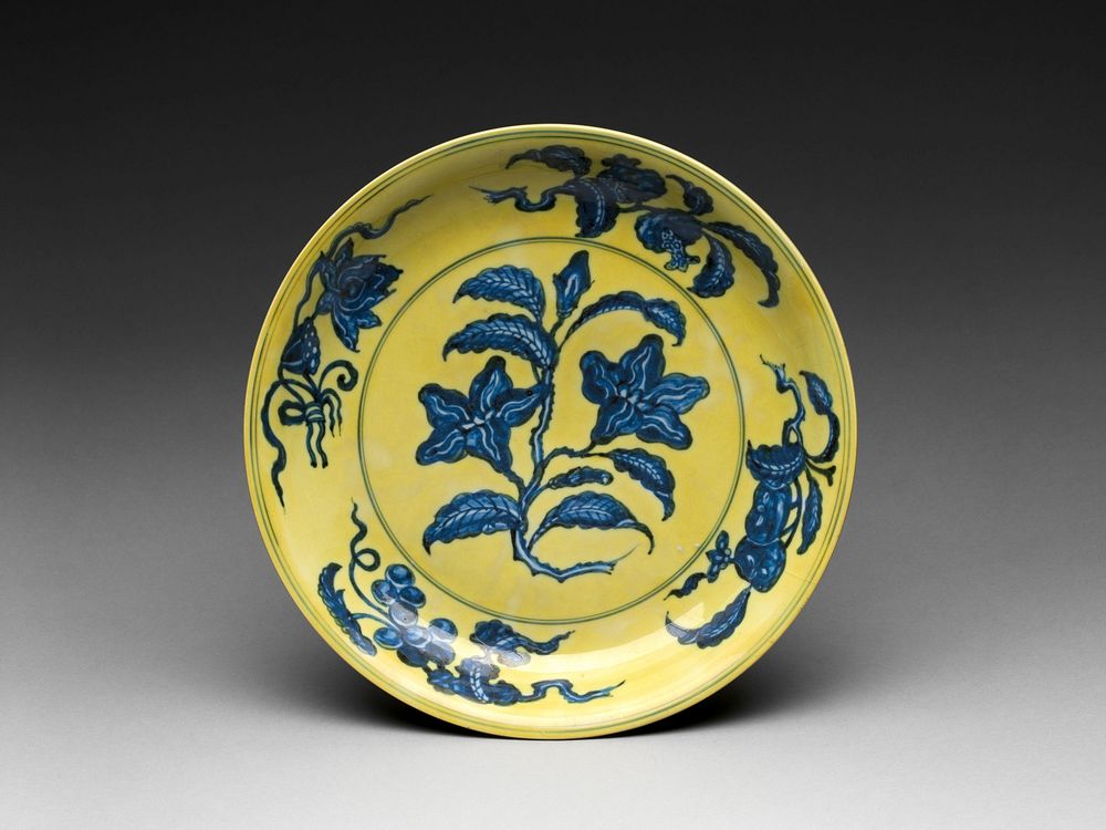 Dish with Gardenia, China