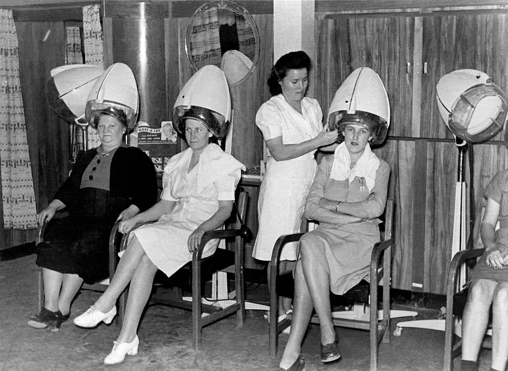 Beauty Shop 1943 Oak Ridge