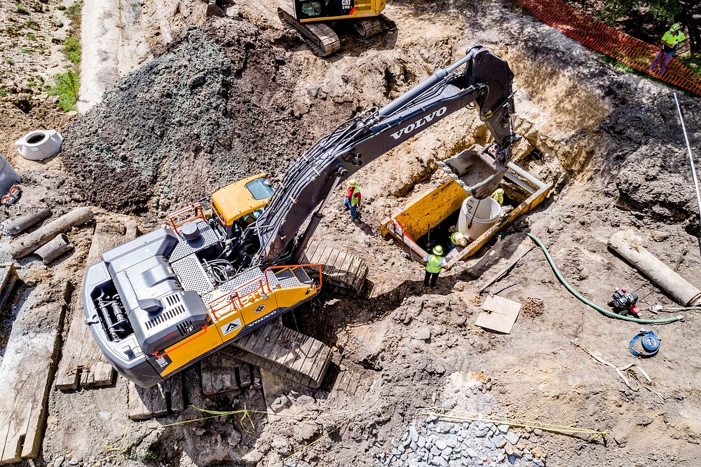 Construction of Town Creek Culvert at Third Street, Greenville, NC, August 24, 2018. Original public domain image from Flickr