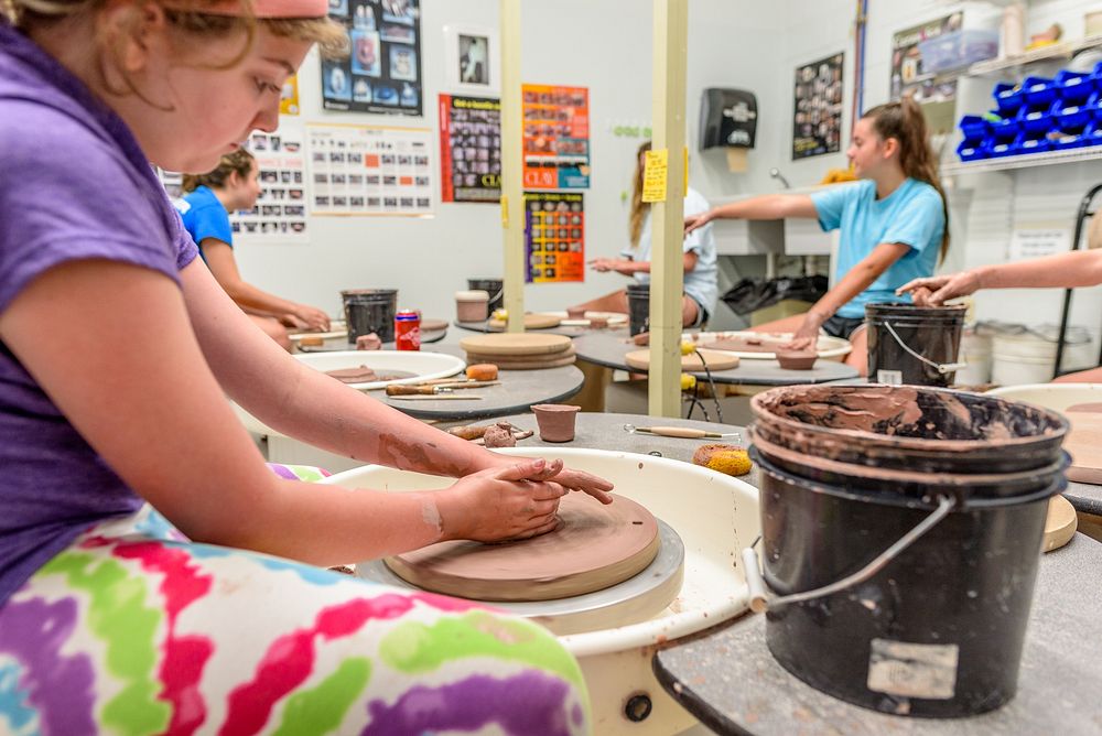 Pottery class. Photo by Aaron Hines