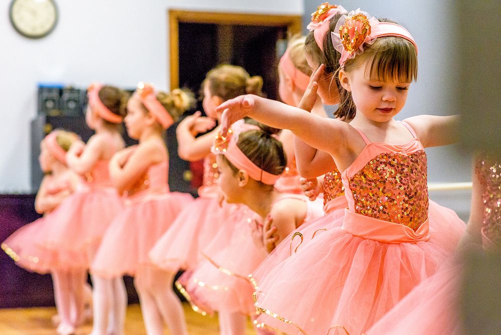Ballerina dance class. Photo by Aaron Hines