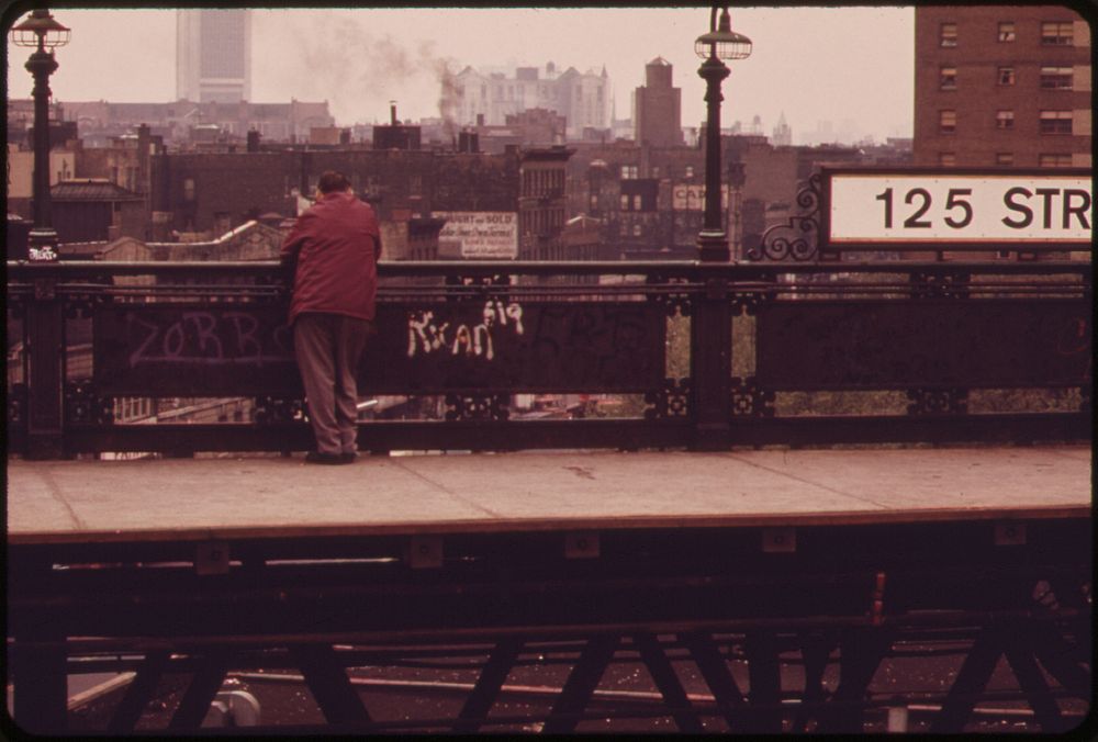 125th Street Elevated Train Platform, 05/1973. Original public domain image from Flickr