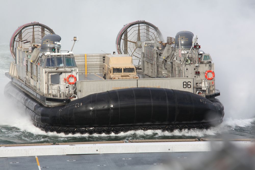 A landing craft, air cushion boards USS New York (LPD 21) off the shore of Naval Station Norfolk, Va., Oct. 29, 2009.