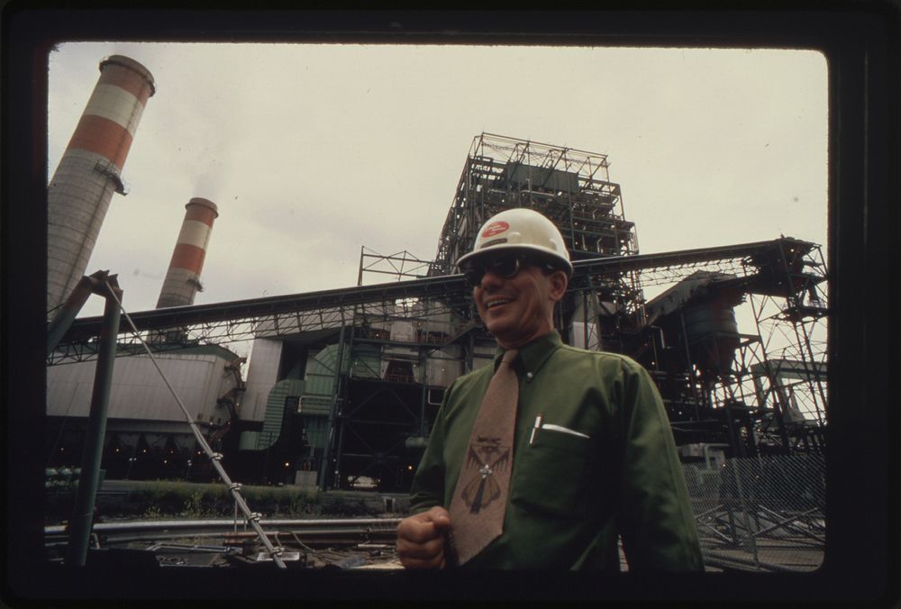 Four Corners Power Plant. Photographer: Eiler, Lyntha Scott. Original public domain image from Flickr