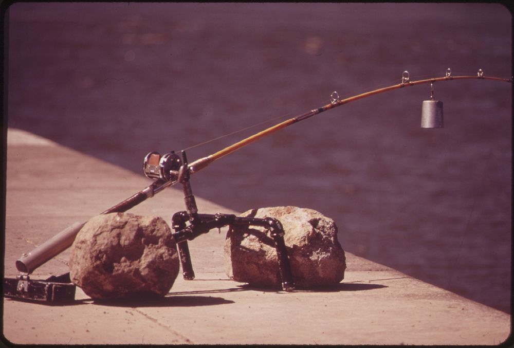 "Lazy Man Fishing" at Cascade Locks on the Columbia River. Original public domain image from Flickr