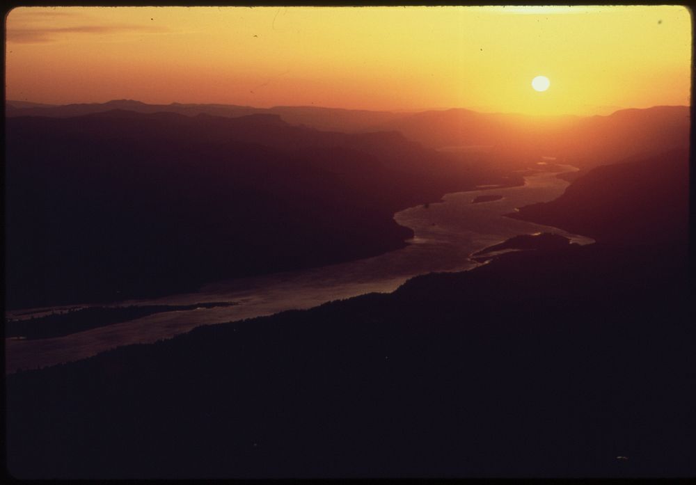 Sunrise over the Columbia River near the Washington-Oregon Border. Original public domain image from Flickr