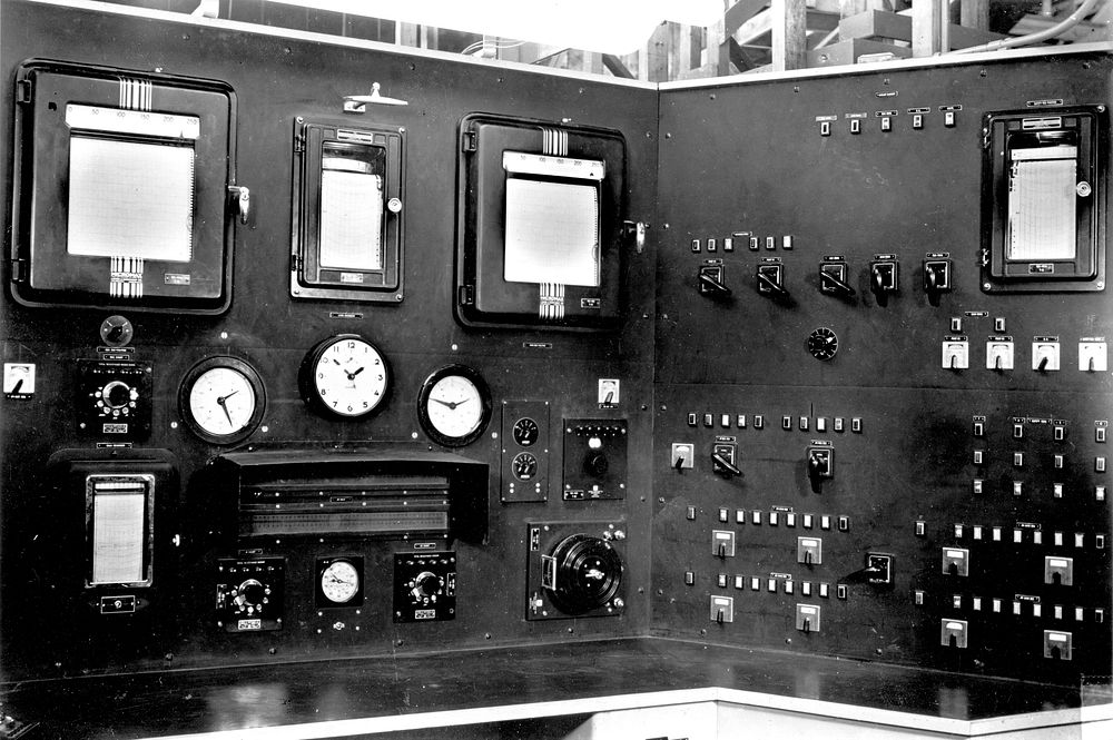 Graphite Reactor Main Controls 1943