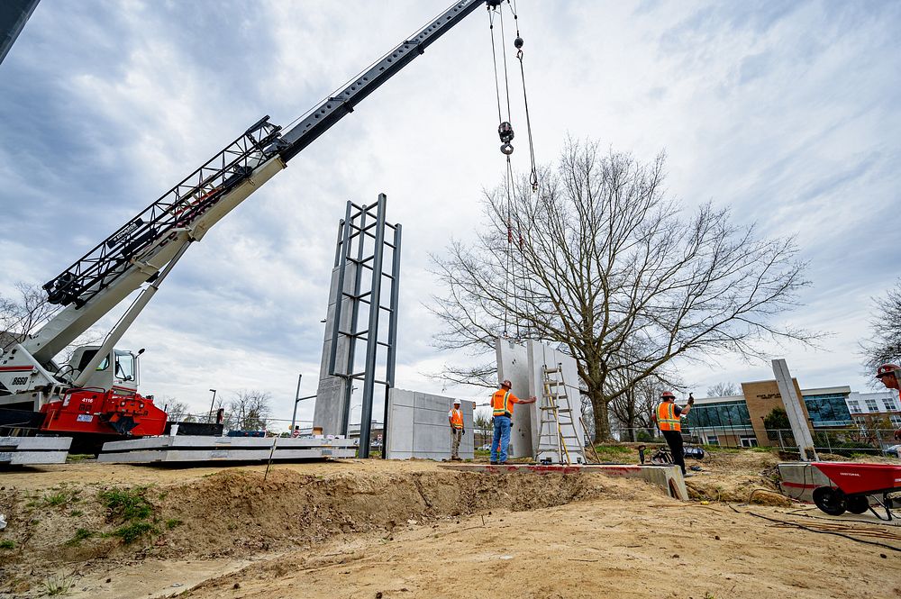 Sycamore Hill Gateway PlazaPre-cast concrete panels are set into place during construction of the Sycamore Hill Gateway…
