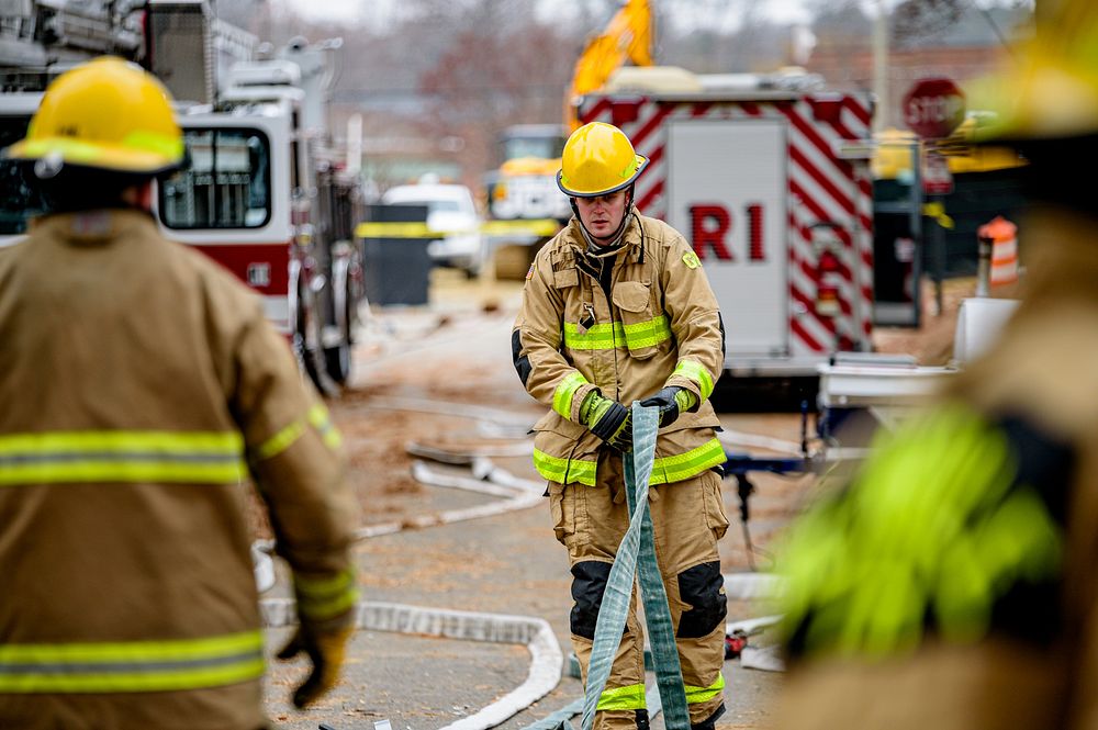 GFR Live Burn Training. Greenville Fire/Rescue and Pitt Community College Fire-Rescue Training Program perform a live burn…