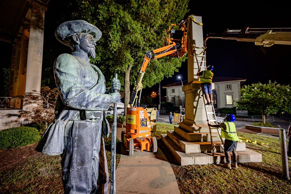 Confederate monument relocation