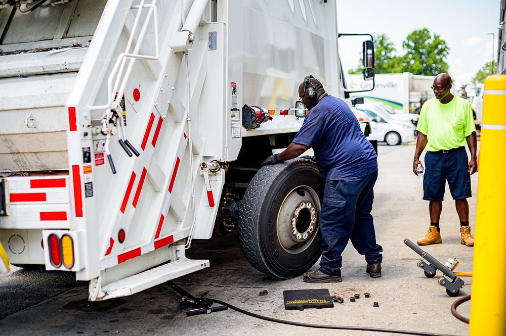 Fleet DivisionThe Public Works Fleet Division keeps Greenville's wheels turning! From small engines to the largest fire…
