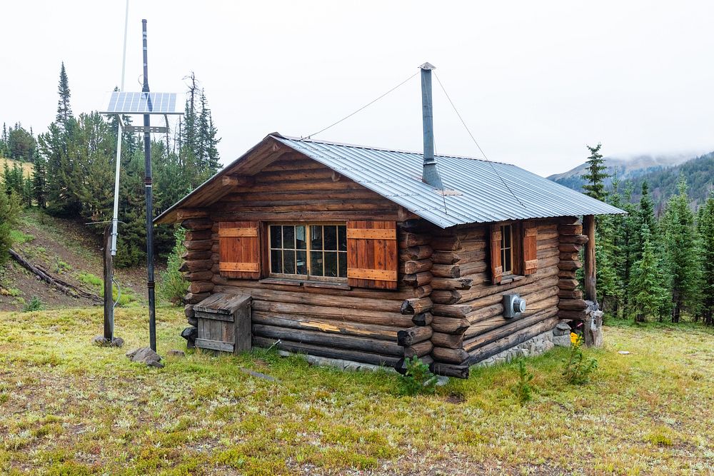 Lamar Mountain Patrol Cabin: south east viewNPS / Jacob W. Frank