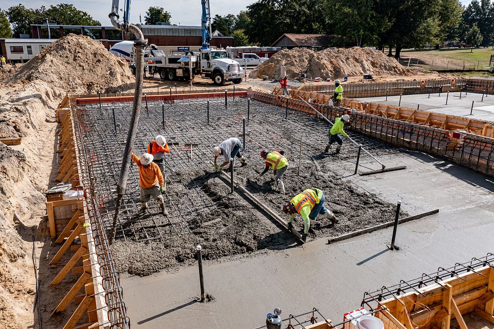 Community Pool ConstructionThe new community pool, located adjacent to Eppes Recreation Center and Thomas Foreman Park…