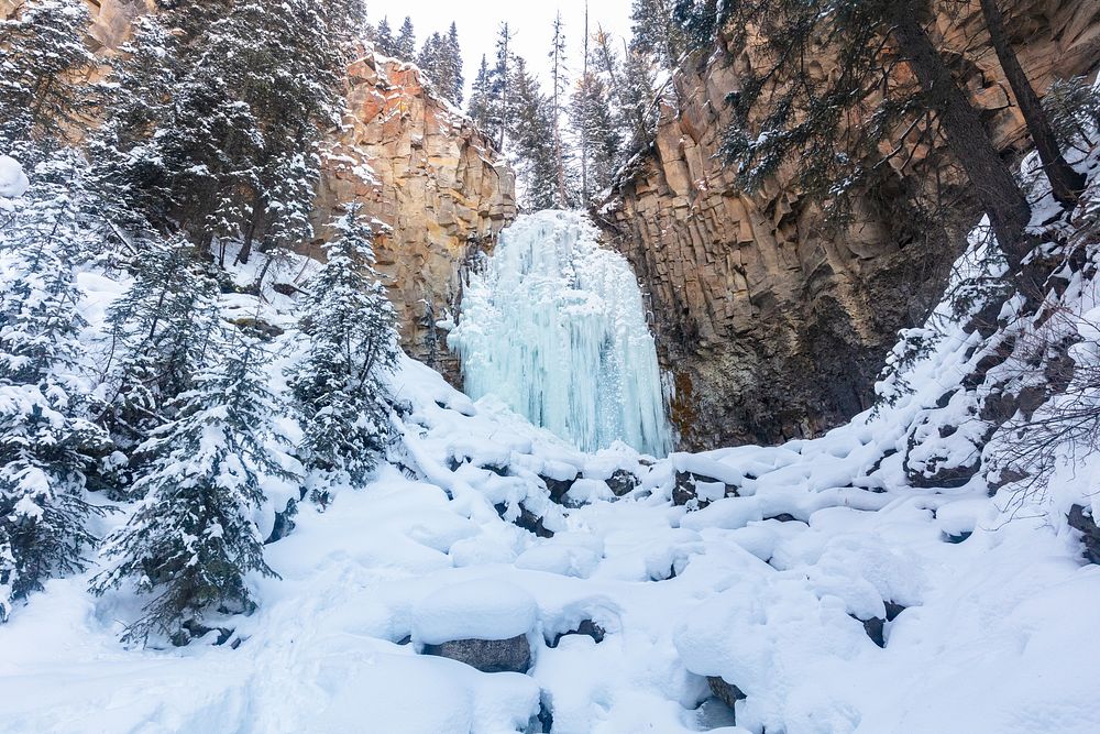 Frozen Lost Creek Falls (2)NPS / Jacob W. Frank