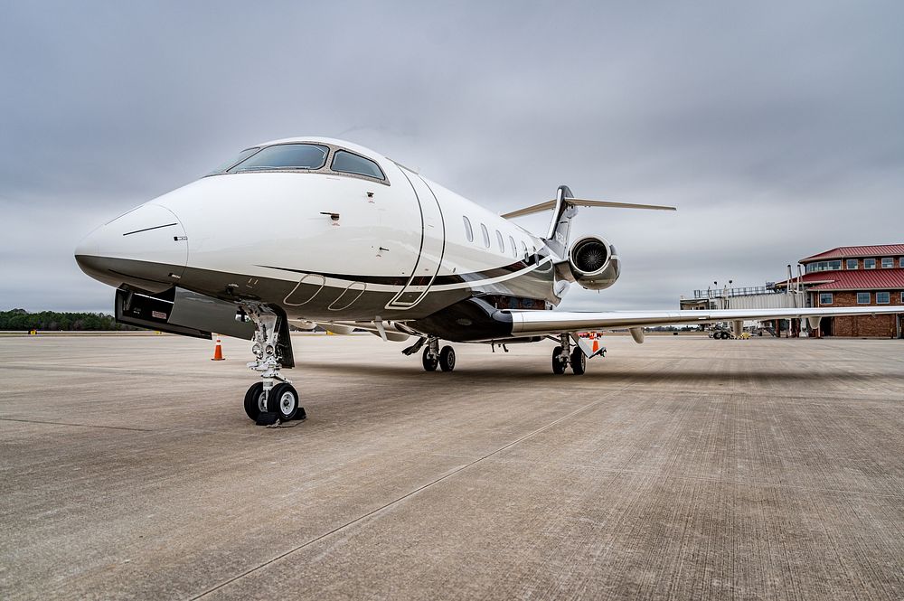 Plane tarmac Pitt-Greenville Airport (PGV). | Free Photo - rawpixel