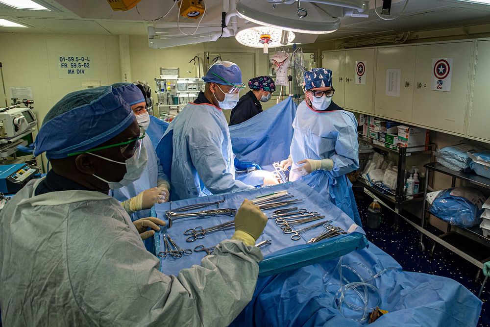 USS America (LHA 6) Mass Casualty Exercise 220210-N-FI026-1057PHILIPPINE SEA (Feb. 10, 2022) Sailors assigned to Fleet…