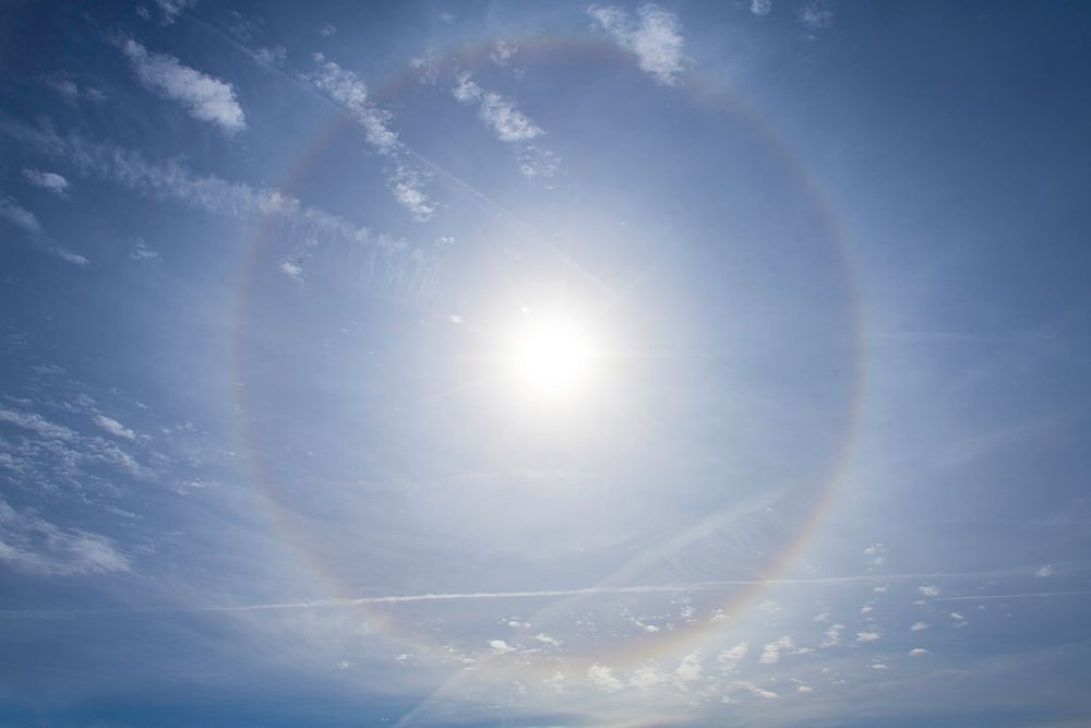 Sun halo