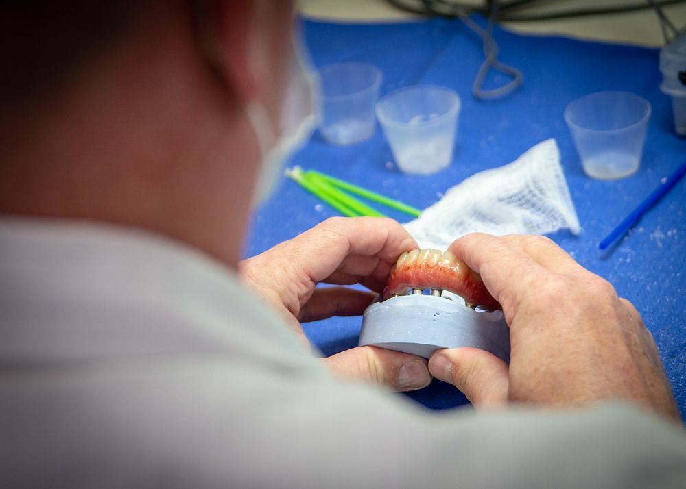 NMCSD Surgeons fit DOD&rsquo;s, Calif.&rsquo;s First Ever Immediate Jaw Reconstruction with 3D-printed Teeth Patient with…