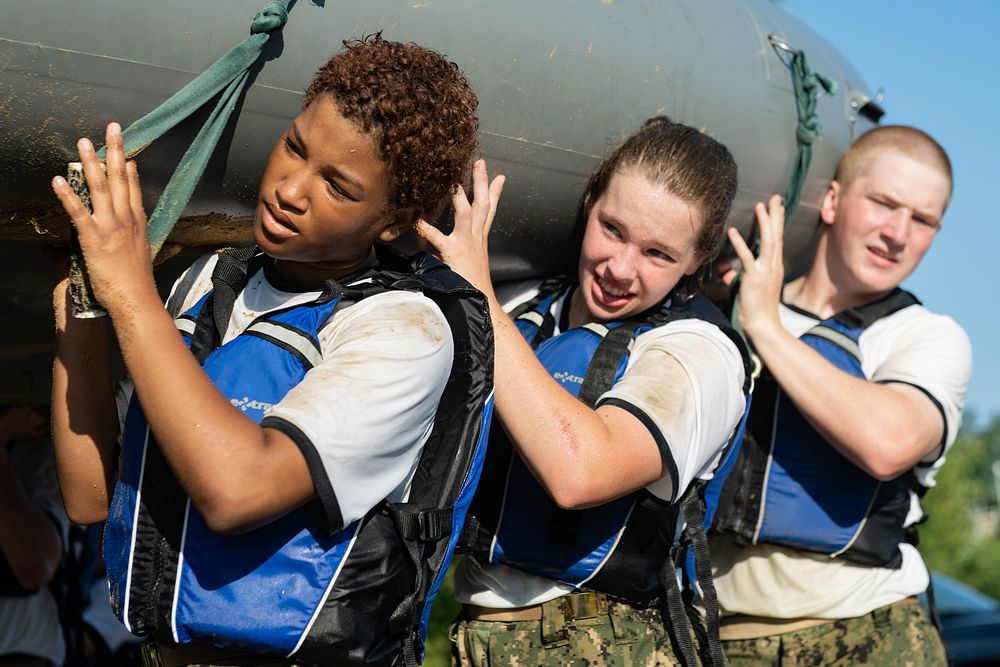 Midshipmen 4th Class, or plebes, from the United States Naval Academy Class of 2025 complete the squad combat course during…