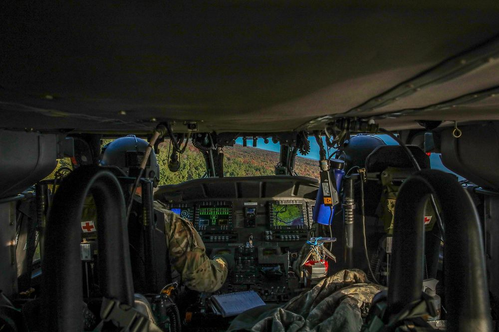 2-10 AHB Aerial Gunnery (OCT 2022)U.S. Army Soldiers assigned to 2-10 Assault Helicopter Battalion execute aerial gunnery…