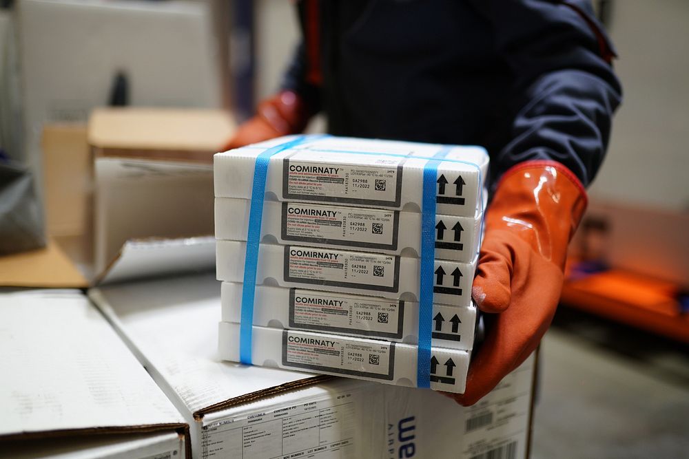 The United States Delivers COVID-19 Vaccines to UkraineThe United States delivers more than 2.3 million Pfizer COVID-19…