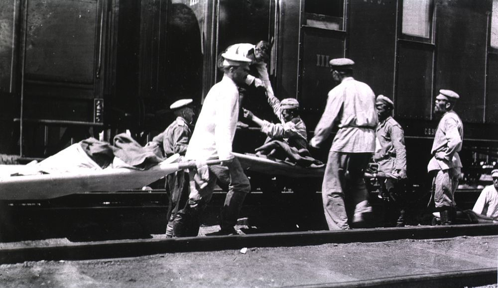 Loading Typhoid patients onto a Hospital Train, Station 83, ManchuriaCollection:Images from the History of Medicine…