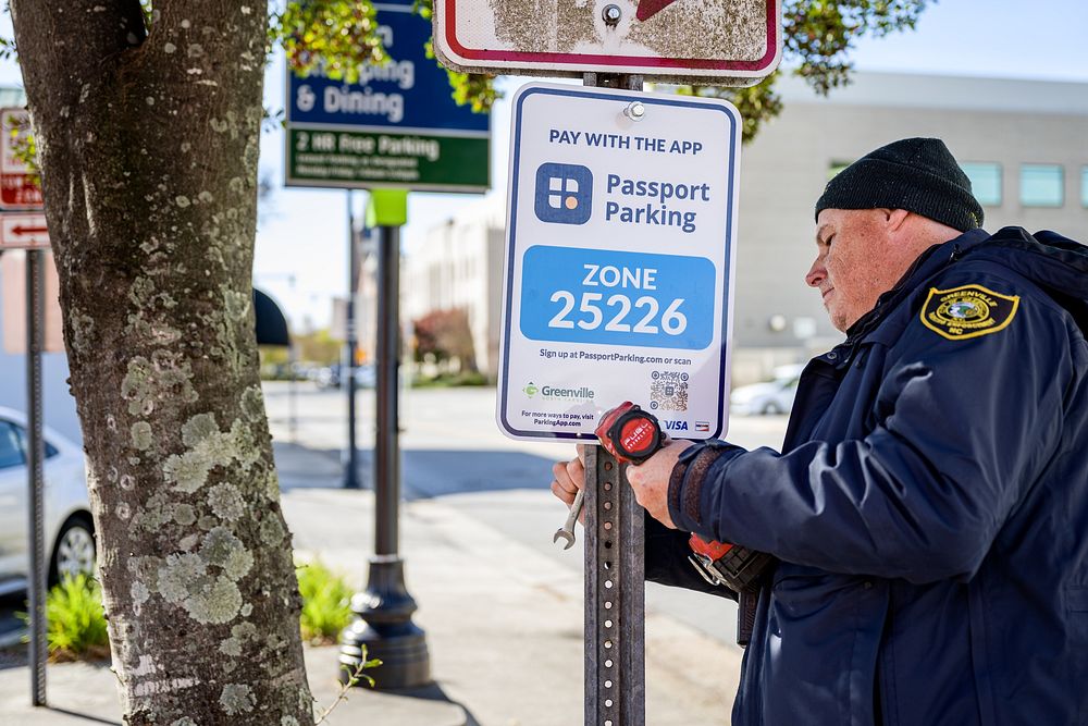 Uptown Parking SignageEngineering and Parking Enforcement staff install new signage ahead of public parking changes in…