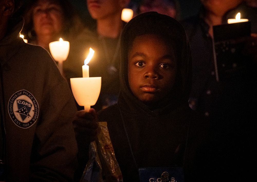 DHS Secretary Alejandro Mayorkas Participates in NLEOMF Candlelight VigilWashington, D.C. (May 13, 2022) Homeland Security…