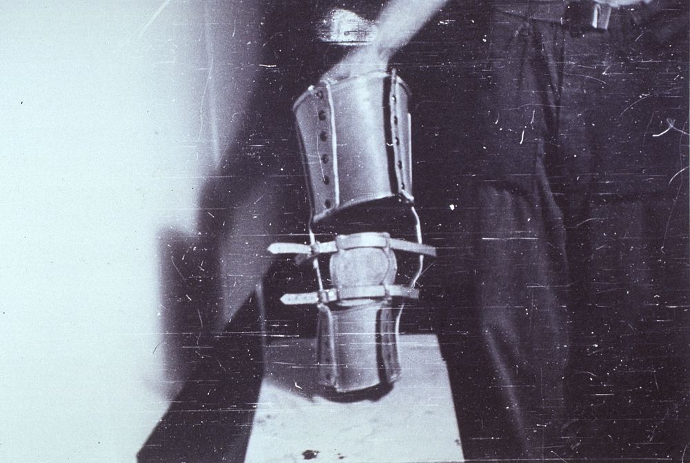 Artificial limbs: Orthopedic brace, archive photo.