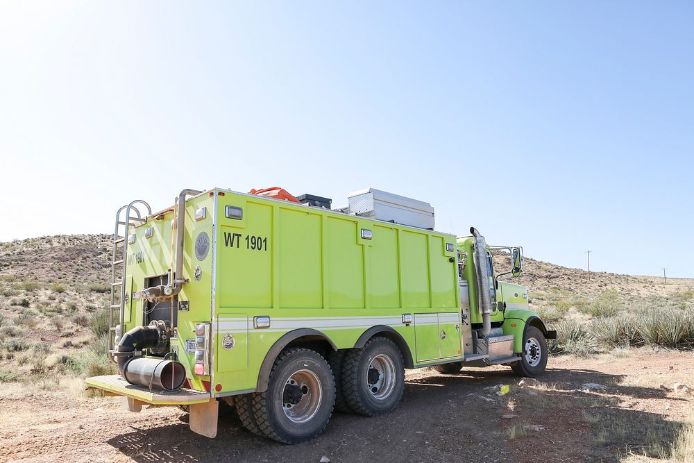 MAY 18 Briefing before mock fire drillST GEORGE, UTAH - MAY 18: A water tender at the start of a mock fire drill in the…