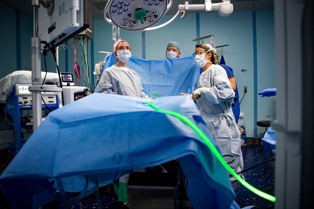 Pacific Partnership 2022 Conducts Surgical Operations Aboard USNS Mercy 220624-N-YL073-1375VUNG RO BAY, Vietnam (June 24…