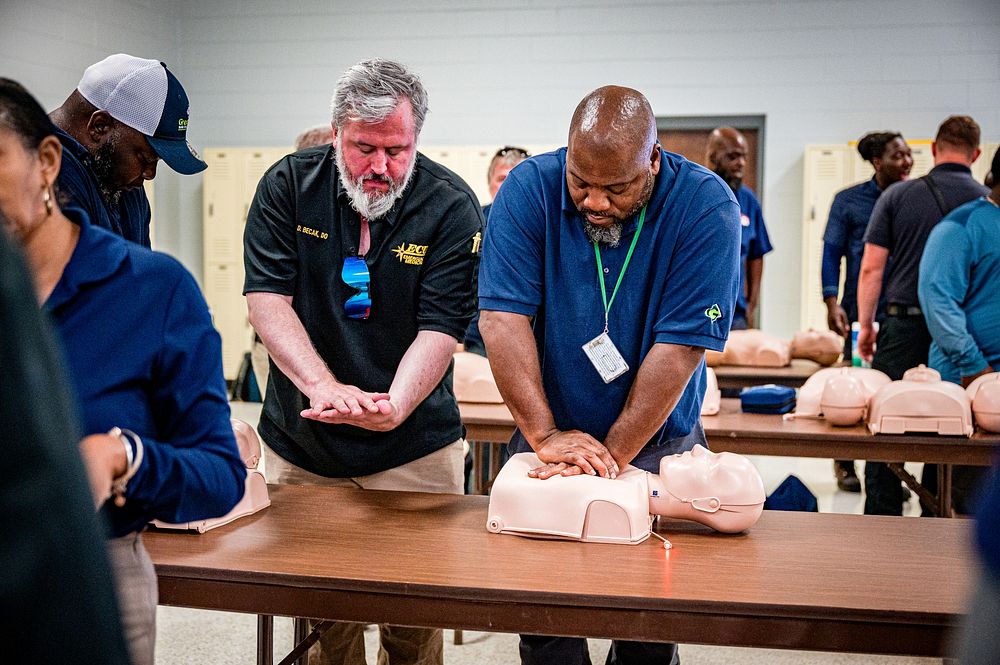 CPR Training at Public WorksGreenville Fire/Rescue and the Compress & Shock Foundation held a hands-only CPR training…