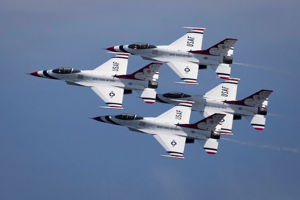 U.S. Air Force F-16 Fighting Falcons with the Thunderbirds perform during the 2022 Atlantic City Airshow at Atlantic City…