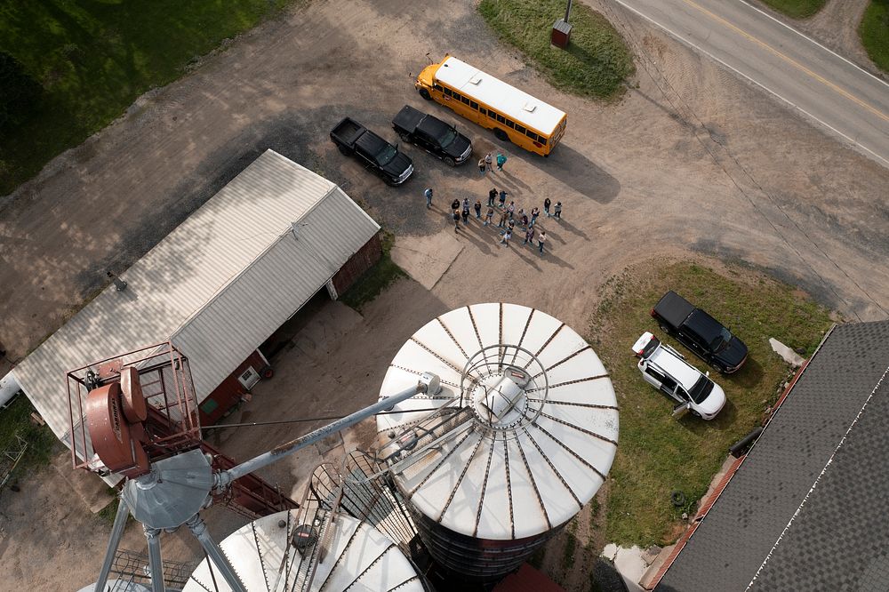 Students from the RoyaltonHartland School Free Photo rawpixel