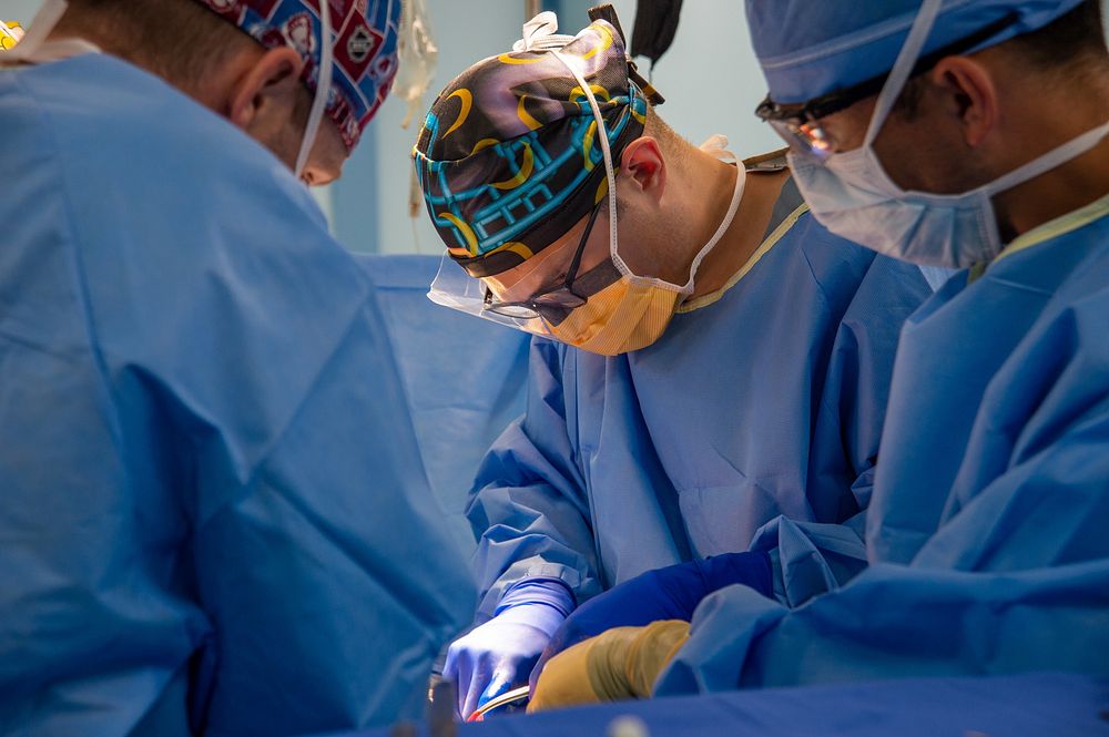 Pacific Partnership 2022 performs hernia surgery aboard USNS Mercy (T-AH 19) 220813-N-AU520-2005PUERTO PRINCESA, Philippines…