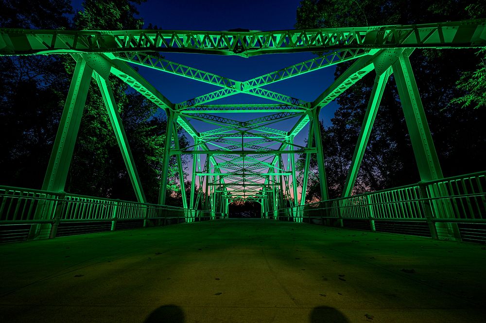 Green light bridge
