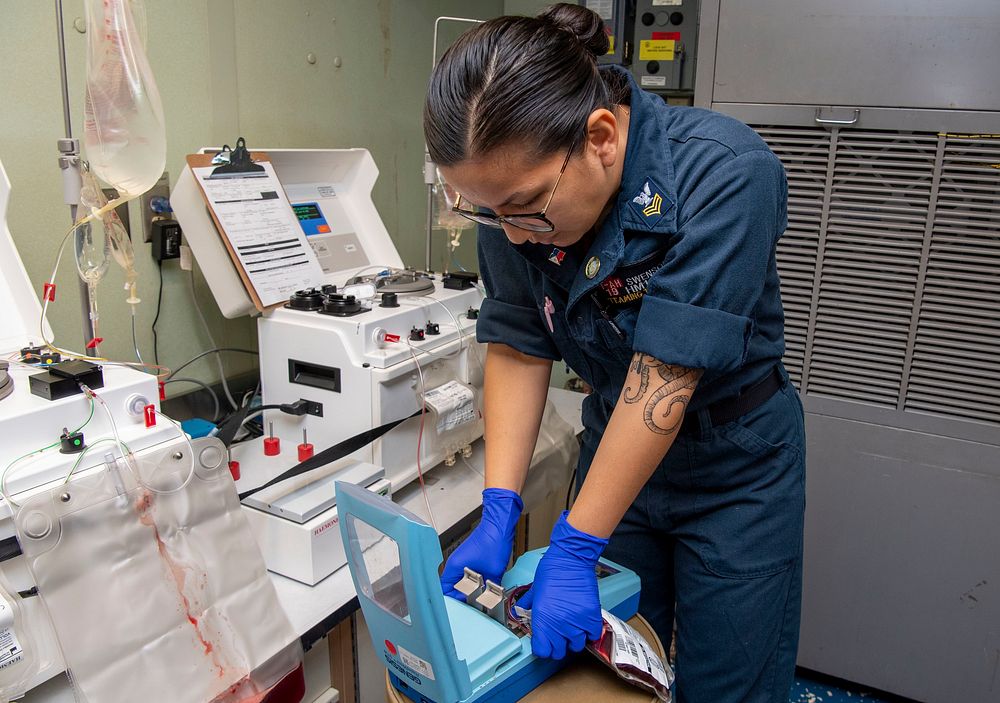 Sailors prepare blood samples for surgeries aboard USNS Mercy 220829-N-HI500-1003HONIARA, Solomon Islands (Aug. 29, 2022) –…