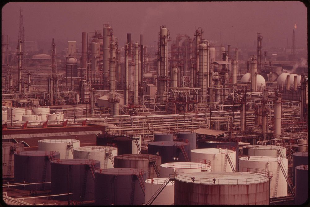 Gulf And Arco Refineries, August 1973. Photographer: Swanson, Dick. Original public domain image from Flickr