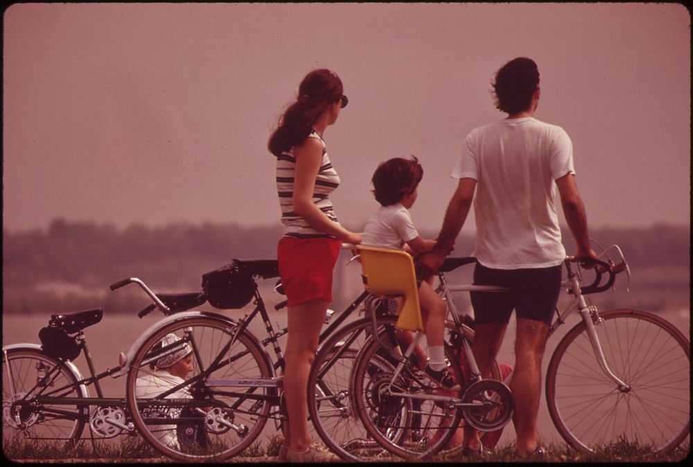 On The Bicycle Path Along The George Washington Parkway Which Is In The Glide Path To National Airport, April 1973.…