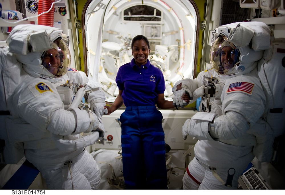 NASA astronaut Stephanie Wilson's talk at the Auckland War Memorial Museum - July, 7, 2012