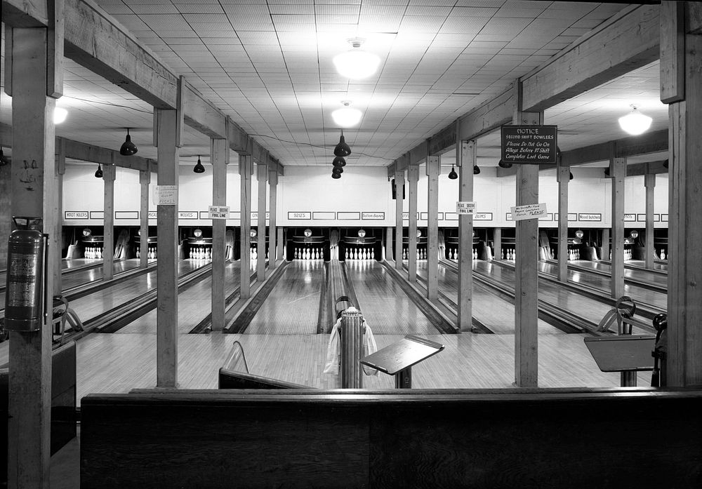 Grove Hall Bowling Alley Oak Ridge 1948