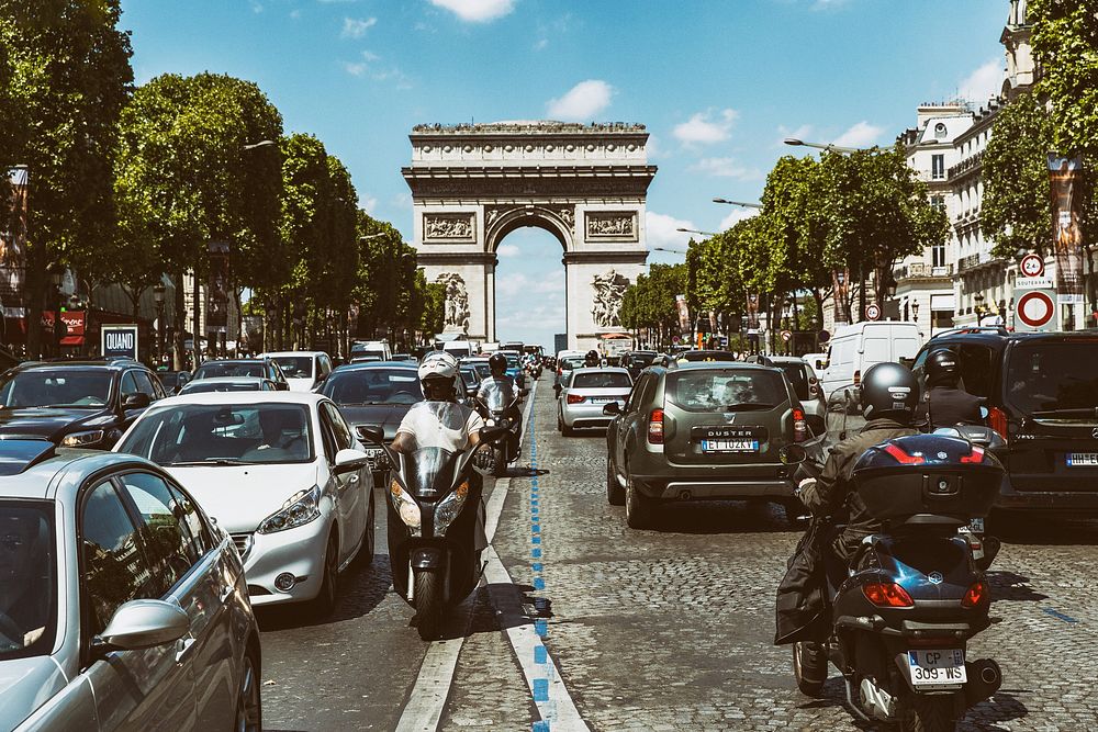 Champs Elysees Traffic. View public domain image source here